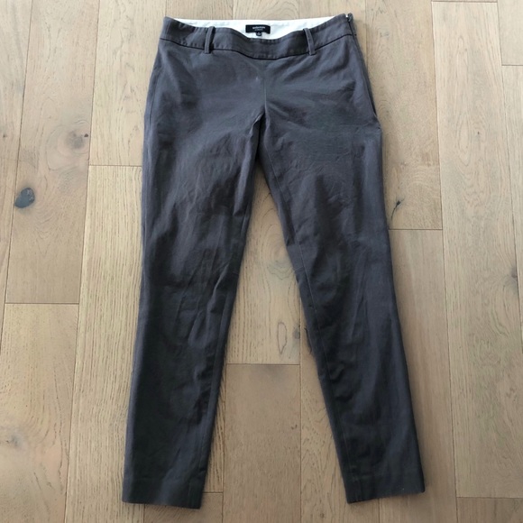 Babaton (Aritzia) Elliot Cropped Cigarette Pants in Grey - Picture 2 of 7